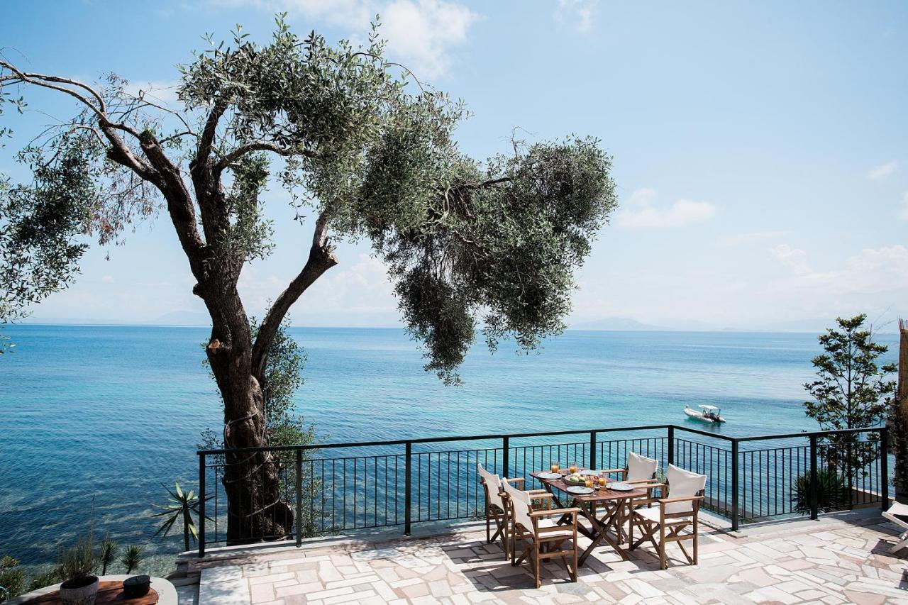 Villa Paul Seafront House Mesongí Exterior foto