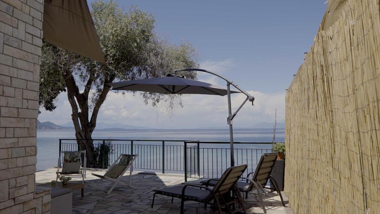 Villa Paul Seafront House Mesongí Exterior foto