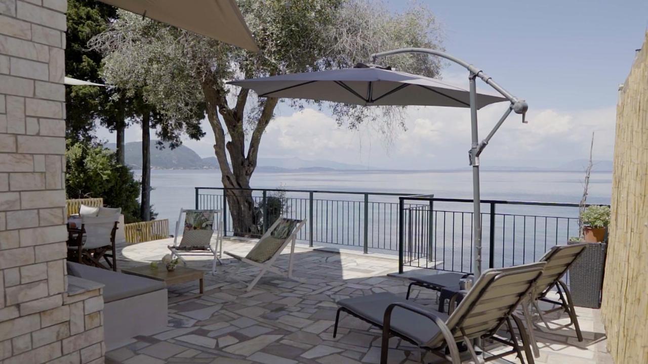 Villa Paul Seafront House Mesongí Exterior foto